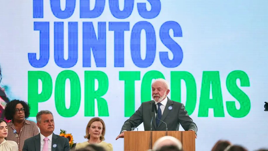 Lula defende que luta contra feminicídio deve ser sobretudo dos homens