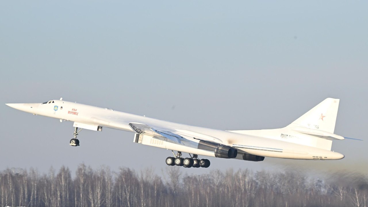 Modernização de bombardeiro Tu-160 mostra que os EUA subestimaram seriamente a Rússia, diz mídia