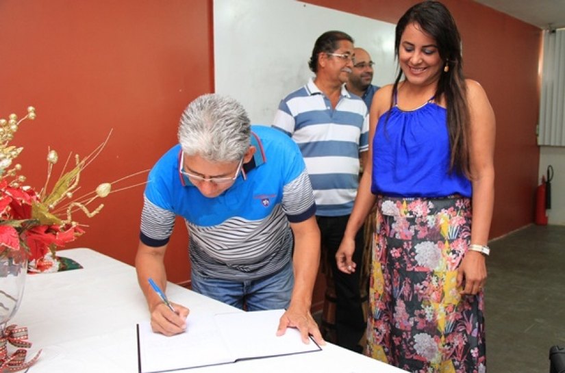 Conselheiros escolares da Alta Maceió são empossados pela Educação