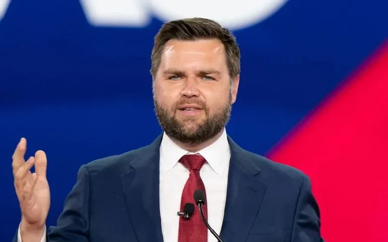 Vance cobra diálogo direto entre Rússia e Ucrânia e critica postura de defesa da Europa