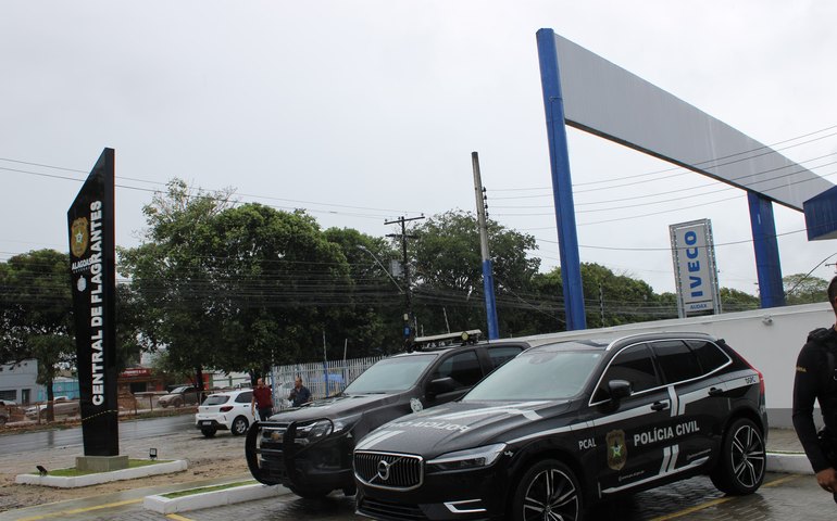 Preso por espancar e agredir mulher com uma chave de fenda no Benedito Bentes