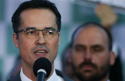 Deltan paga indenização a Lula por PowerPoint da Lava Jato