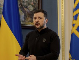 Luciano Huck viajou em avião de Daniel Vorcaro para entrevistar Vladimir Zelensky, diz mídia