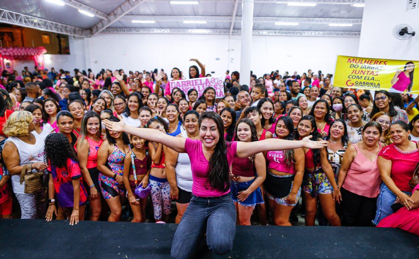 Gabi Gonçalves participa de encontro com mulheres em Rio Largo