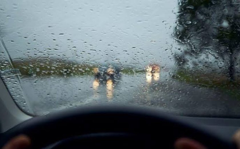 Inmet renova alertas de chuva para Maceió e mais 80 municípios de Alagoas