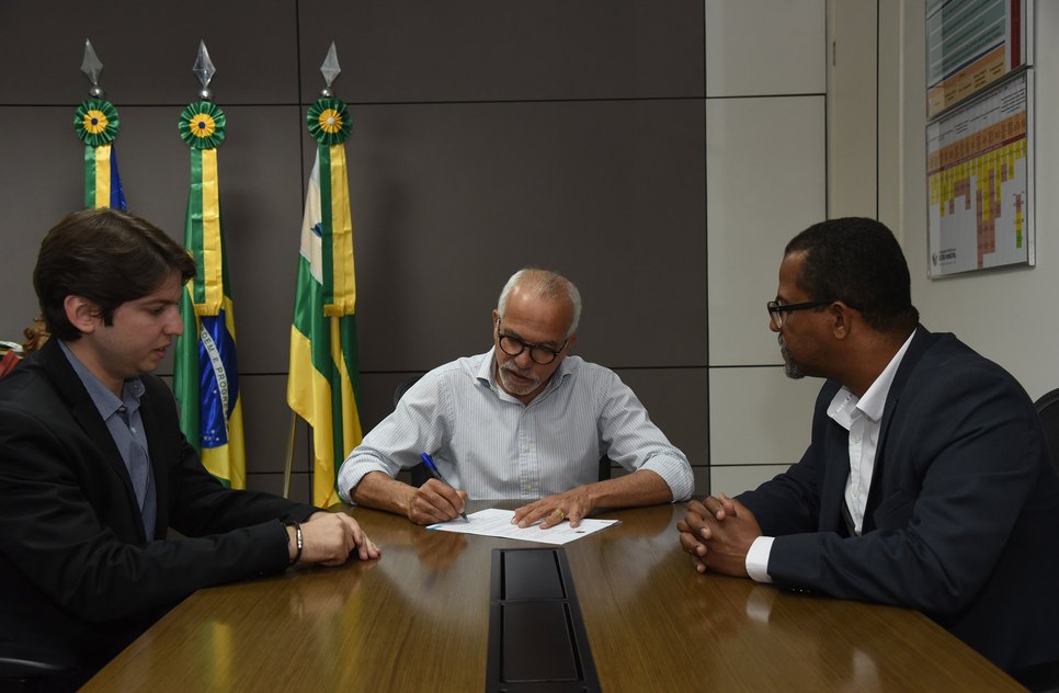 EDVALDO DECRETO IPTU / Foto: Ana Lícia Menezes/PMA