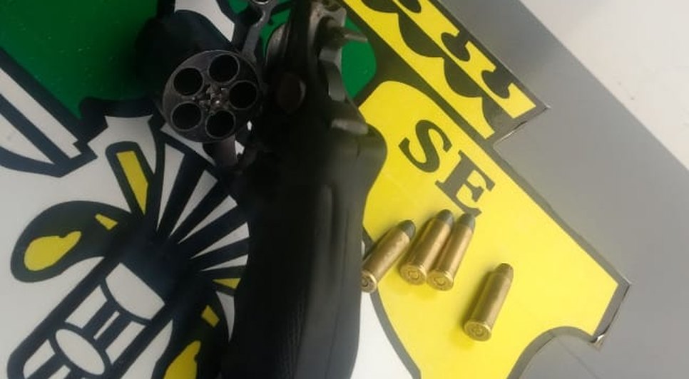 arma utilizada pelos suspeitos
