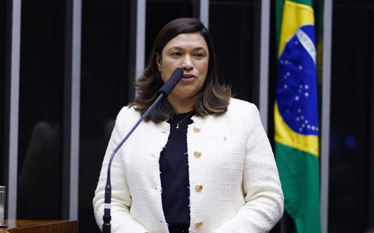 Câmara aprova ações de capacitação de equipes de saúde para atender mulheres vítimas de violência; acompanhe