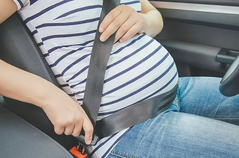 Médicos alertam para cuidados no volante durante gestação e puerpério