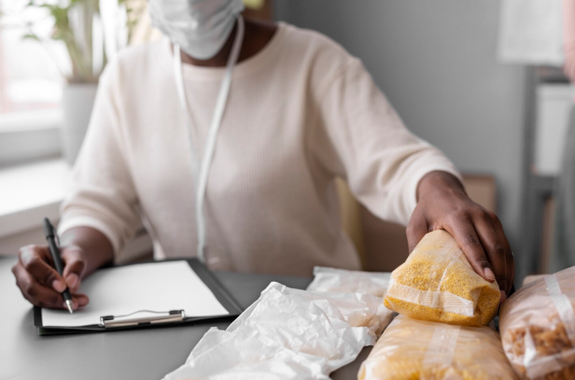 Indústria de alimentos e bebidas registra recorde no uso de plásticos reciclados, com mais de 160 mil toneladas em 2024