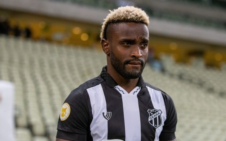 No Santos, Mendoza se diz mais maduro e promete entregar mais do que velocidade