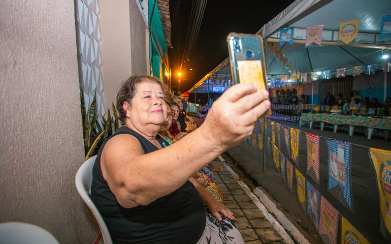 Terceira idade marca presença e desfruta São João Comunitário de Arapiraca