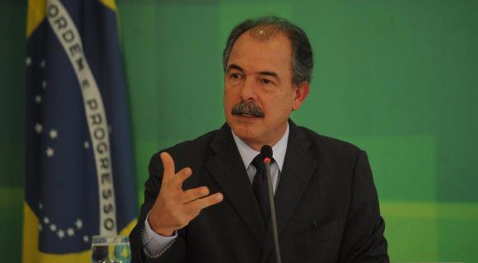 Mercadante: governo avaliará se houve reajuste abusivo em matrículas feitas com recursos do Fies Jos