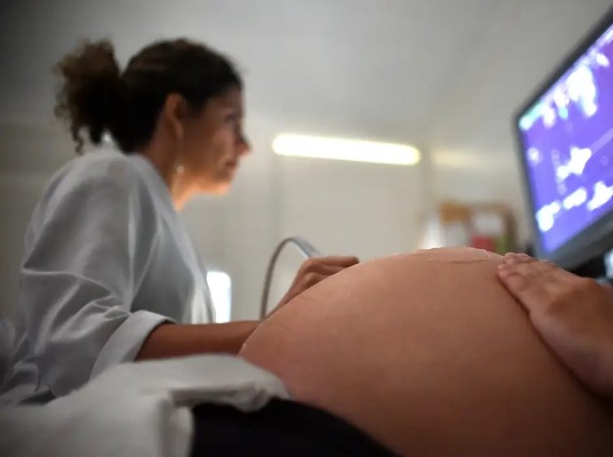 Apesar de evitáveis, mortes maternas por hipertensão persistem no país