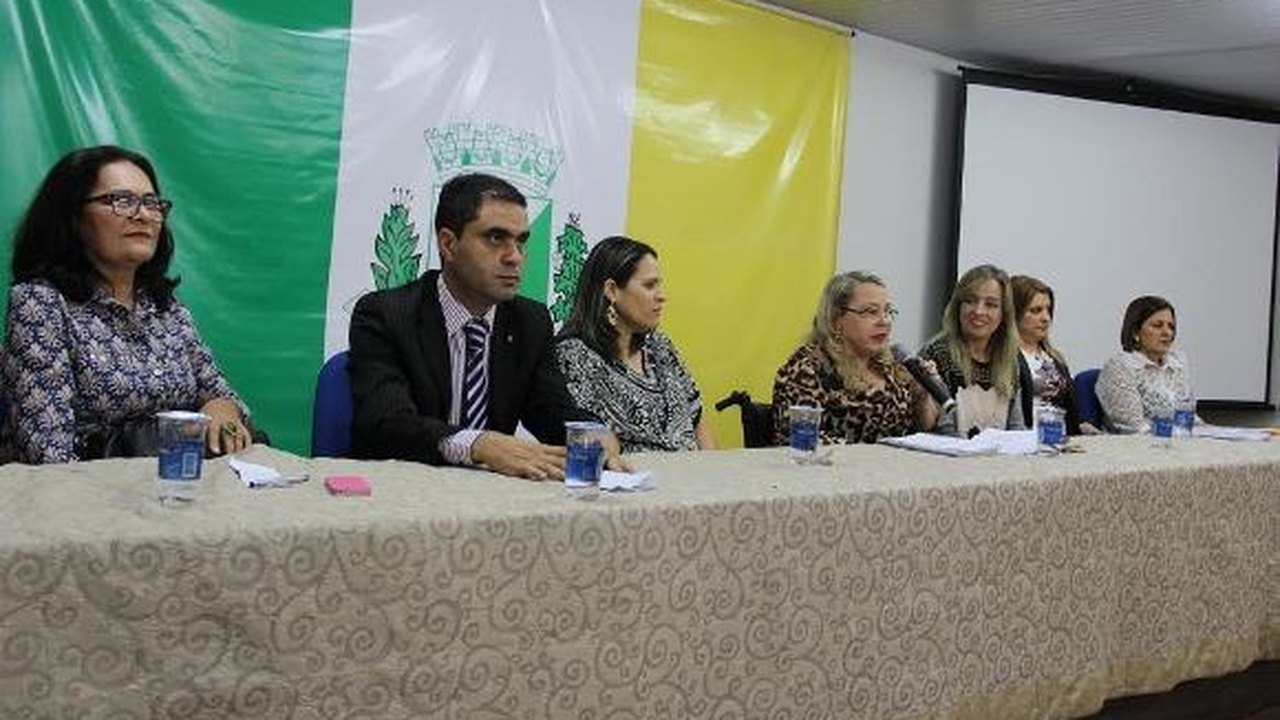 Secretária destaca importância da rede de proteção e combate à violência contra a mulher