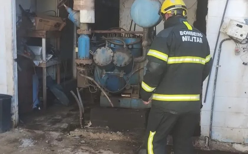 Após vazamento de amônia em fábrica de gelo no Francês, homem é levado para o HGE