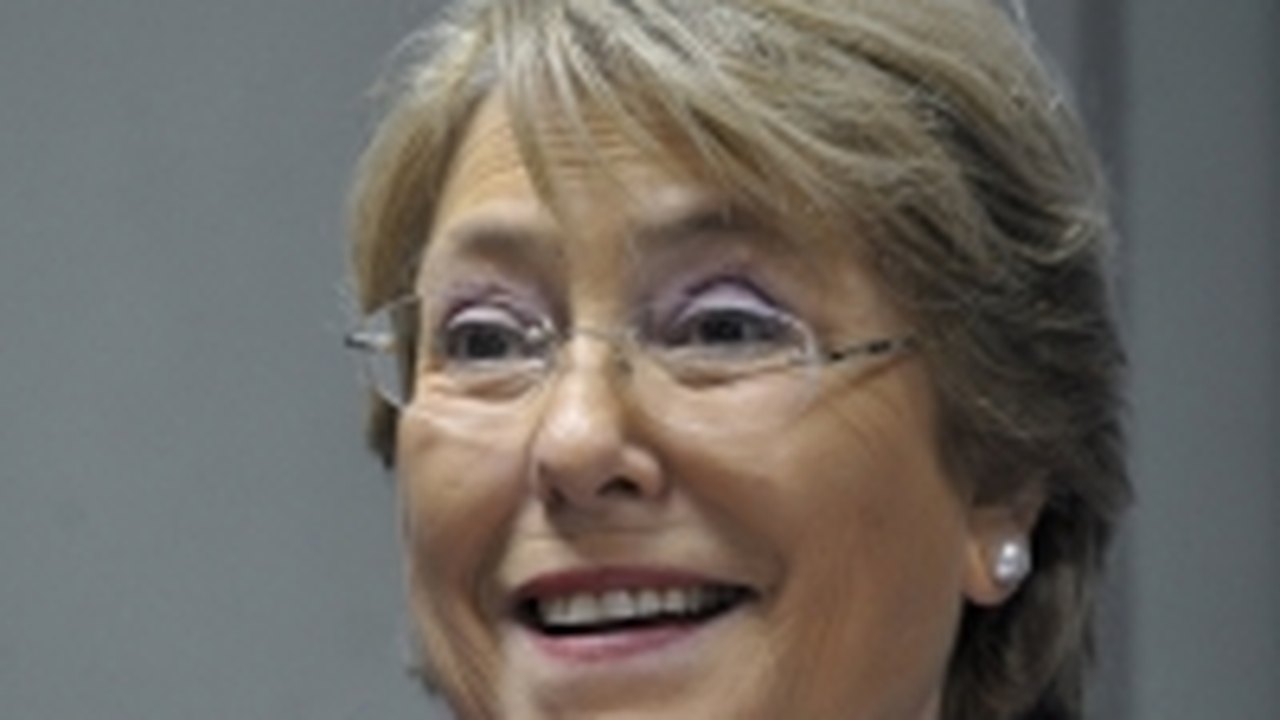 Bachelet é eleita presidenta do Chile com 63% dos votos
