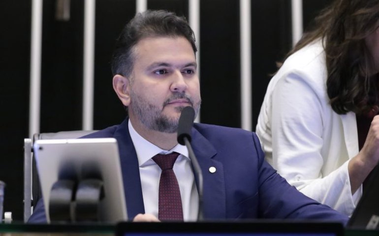 Corregedoria sugere suspensão de três deputados e censura escrita aos demais acusados da ocupação do Plenário