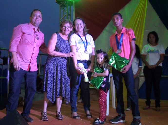Prefeita de Rio Largo Eliza Alves participa de mostra literária