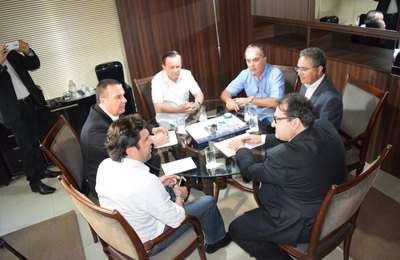 Deputados e secretário da Fazenda debatem projeto que institui o Fundo de Equilíbrio Fiscal