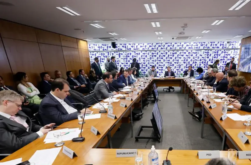 Câmara apresenta texto sobre adultização infantil nas redes em 30 dias