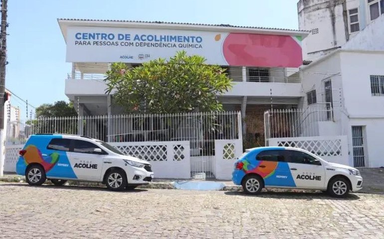 Rede Acolhe registra mais de 5 mil encaminhamentos para tratamento contra dependência química em 2025