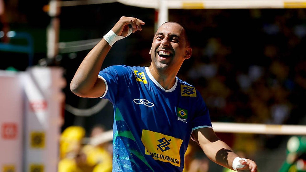 Serginho é homenageado por estrelas do vôlei após anunciar aposentadoria