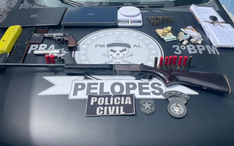 Operação integrada entre PM e Polícia Civil prende chefe do tráfico e apreende armas de fogo em Arapiraca