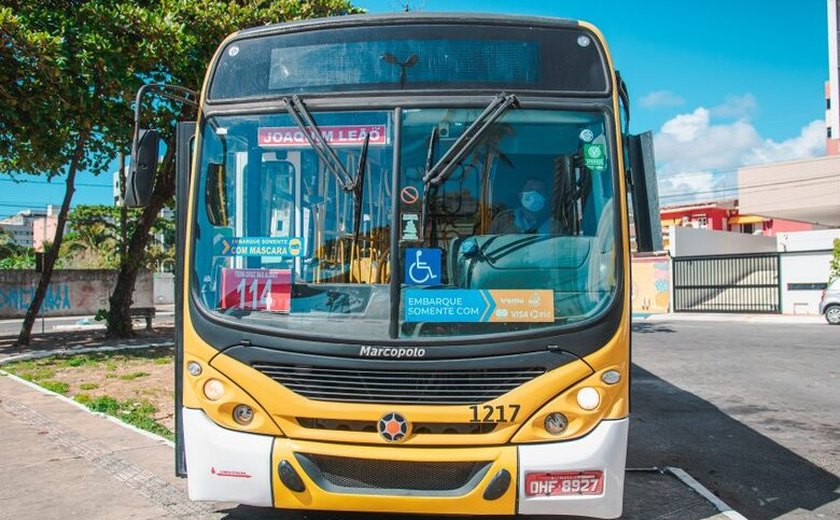 SMTT reforça linhas de ônibus e melhora atendimento aos usuários