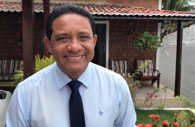 Dia do professor: Prefeito Júlio Cezar informa que dinheiro do Fundef está na conta