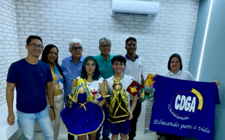 Pinto da Madrugada é Homenageado por estudantes de Coruripe em Olimpíada Brasileira de Robótica