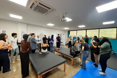 Minicurso da Faculdade Cesmac do Agreste alia teoria e prática na formação em Fisioterapia