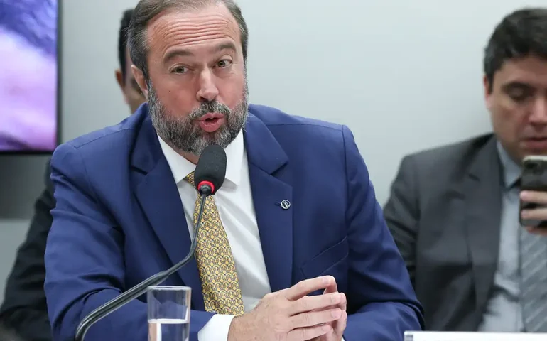 Renovação das distribuidoras traz investimentos de R$ 120 bi até 2030, diz Alexandre Silveira