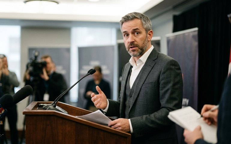 Porta-voz iraniano critica mídia dos EUA e repudia ameaças a negociadores