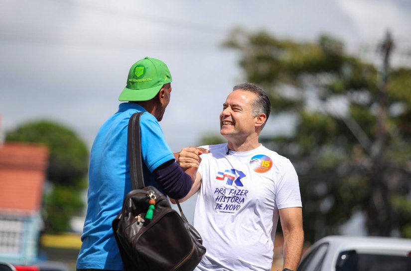 Renan Filho vai às ruas de Maceió para ouvir demandas e apresentar propostas