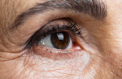 Abril Marrom: Acesso a terapias mais modernas evita a cegueira por DMRI