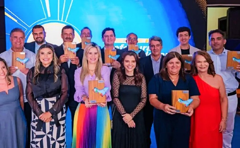 Prêmio Sebrae Prefeitura Empreendedora é entregue a 10 municípios alagoanos
