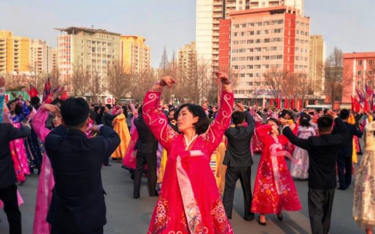 Coreia do Norte reabrirá fronteira em dezembro para turismo estrangeiro