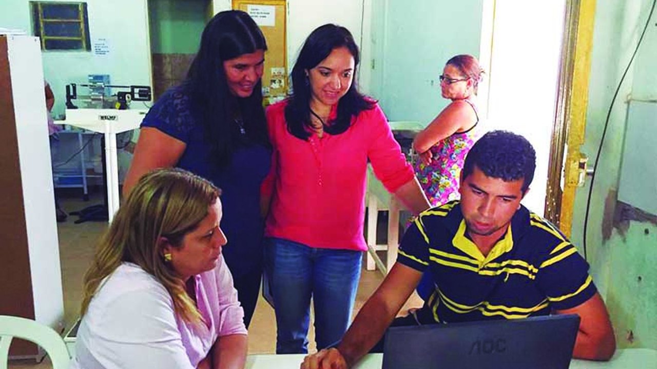 Secretaria de Saúde de Jequiá da Praia apresenta Prontuário Eletrônico a técnicas de Coruripe