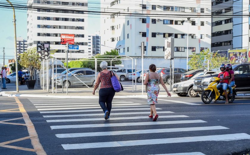 Nova Maceió revitaliza sinalização em bairros da capital