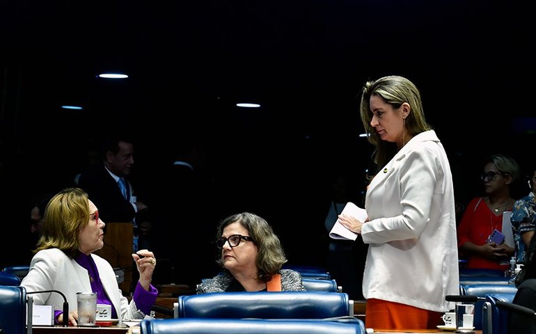 Plenário vota plano integrado de combate à violência contra mulheres nesta terça