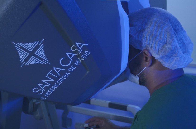 Santa Casa de Maceió se aproxima de mil procedimentos em cirurgia robótica