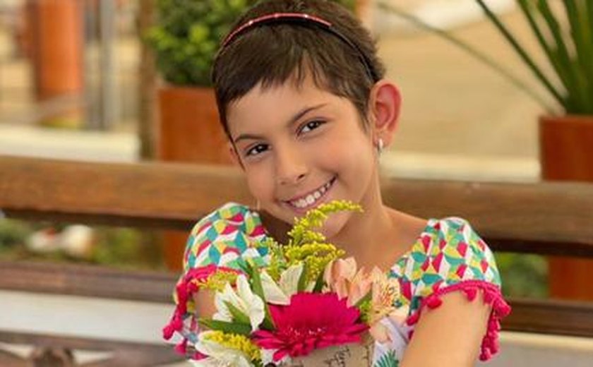 Morre Lorena Torezan Viviani, influencer de 13 anos que compartilhava rotina com câncer