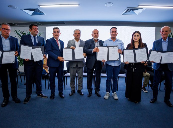 Paulo Dantas concede incentivos fiscais e locacionais a 19 empresas, que devem investir mais de R$ 750 milhões