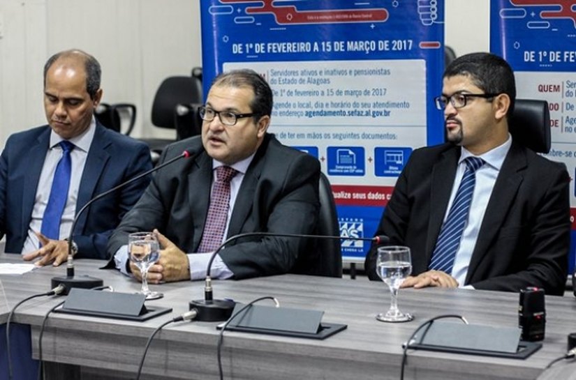 Governo convoca servidores para atualização de contas bancárias