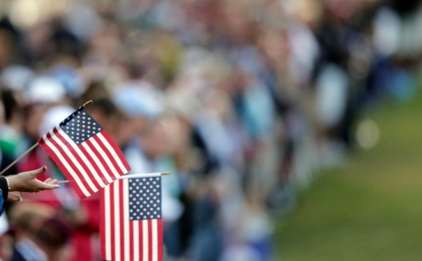 Nos EUA, setor privado cria 365 mil vagas em outubro