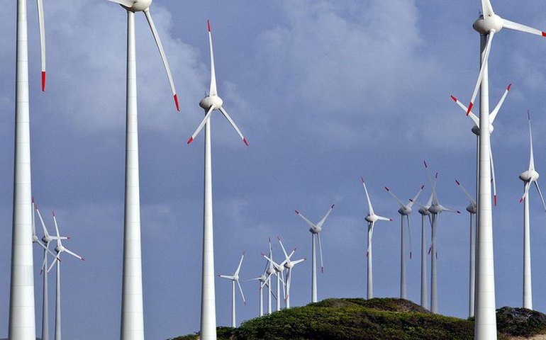 Inflação eleva custo de transição para energia limpa