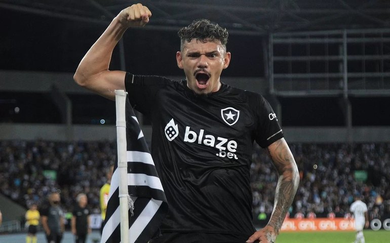 Atacante do Botafogo deixou Paraíba para brilhar no Porto antes de ser goleador do Brasileirão