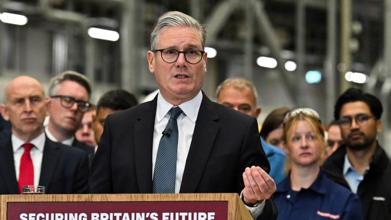 Reino Unido entra em estado de 'prontidão para guerra', diz premiê britânico