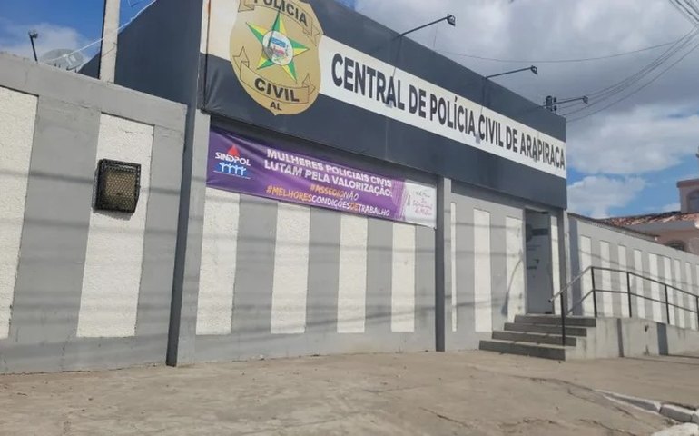 Mulher invade casa de ex-amante em Arapiraca e é presa após desacatar policiais